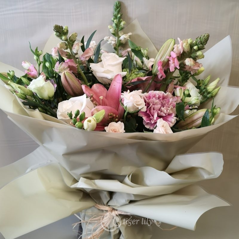 Shop Tiger Lily Flowers